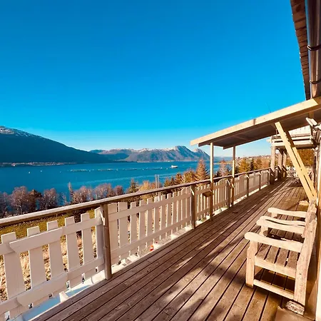Awesome Fishing, Boating And Nature Experience At Fiskesenter Birkeland Rekdal Exterior photo